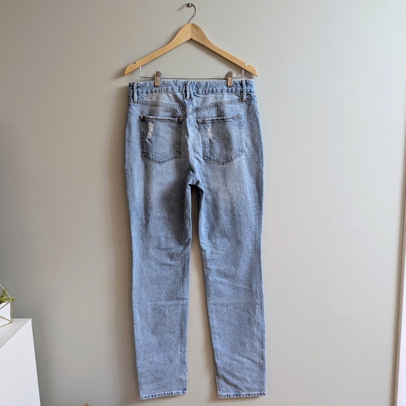 Good American Good Classic Split Hem Slim Jeans Indigo 267 - Picture 4 of 5